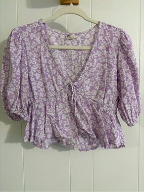 Billabong Lavender Floral V-Neck Tie Front Peplum Blouse